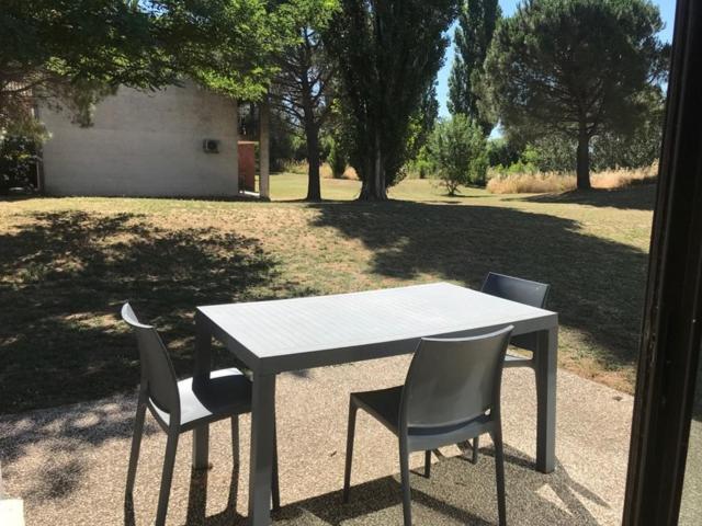 Appartement Arles, Au Calme Proche De La Camargue 6 Exterior photo